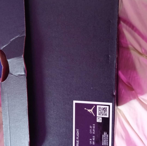 Jordan True Flights size 9 - Picture 2 of 8